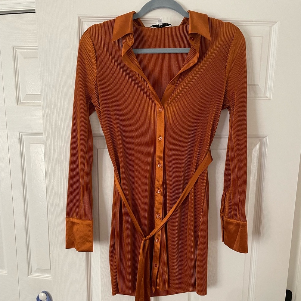 NWOT Ro & De Terracotta Pleated Dress